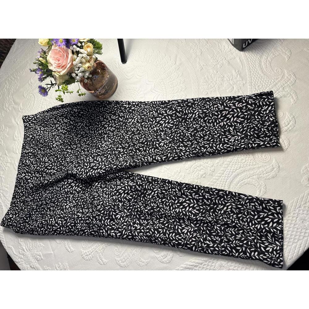 Michael Kors Black and White Leaf Print Women's Pants Size XL